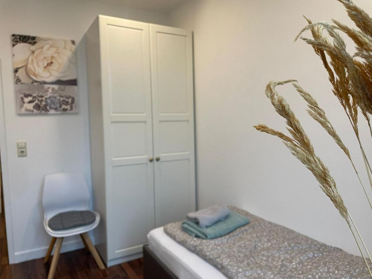 7-24 Self-Check-In - 120Qm - 5 Rooms - 2 Bathrooms - Kitchen - Free Parking - Yihapartment Hanovre Extérieur photo