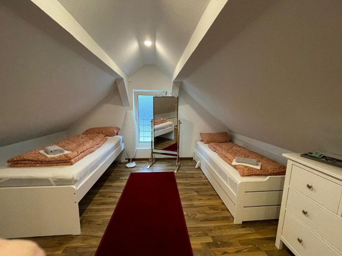 7-24 Self-Check-In - 120Qm - 5 Rooms - 2 Bathrooms - Kitchen - Free Parking - Yihapartment Hanovre Extérieur photo